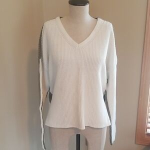 Tribal XL Women's Cotton V-Neck Sweater - White and Army Green